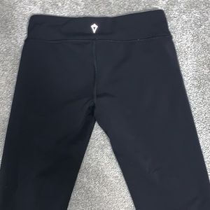 Black reflective ivivva leggings